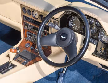 Panneau avant Aston Martin V8 Volante Zagato [UK-spec] '1988–90
