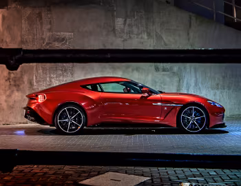 Aston Martin Vanquish Zagato [UK-spec] '2017