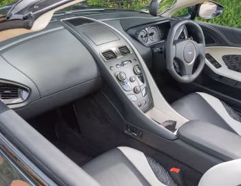 Interior Aston Martin Vanquish Zagato Volante [UK-spec] '2017–18