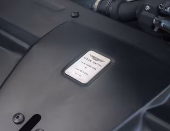 Aston Martin Vanquish Zagato Volante [UK-spec] '2017–18