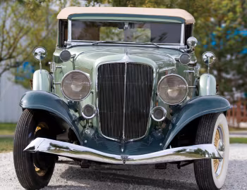 1933 Auburn 8-105 Salon Dual Ratio Convertible Sedan