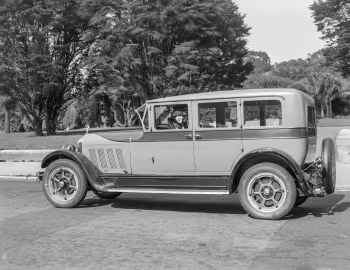 1929 Auburn 8-120 Sedan