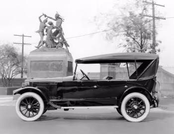 1921 Auburn Model 6-39 Touring