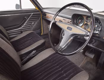 内饰 Audi 100 [UK-spec] (C1) '1968–73