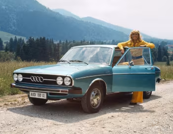 Audi 100 (C1) '1973–76