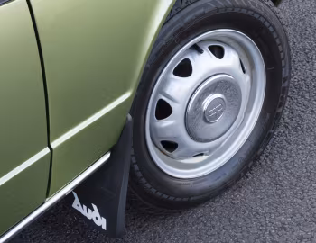 Audi 100 [UK-spec] (C2) '1976–79