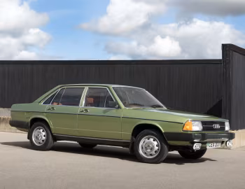Audi 100 [UK-spec] (C2) '1976–79
