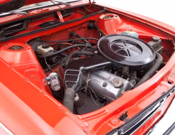 Bajo el capó Audi 100 [UK-spec] (C1) '1968–73