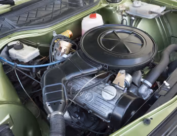 Bajo el capó Audi 100 [UK-spec] (C2) '1976–79
