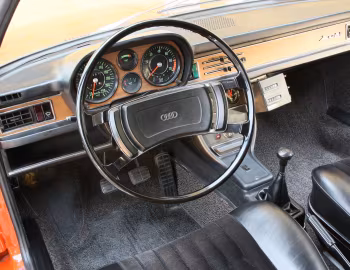 Panel frontal Audi 100 Coupe S [Worldwide] (C1) '1970–76