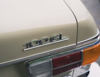 Audi 100 2-door GL [UK-spec] (C1) '1971–73