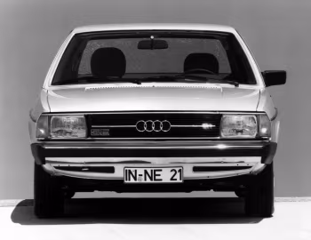 Audi 100 Avant 5E (C2) '08.1977–08.1979
