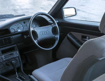Panel frontal Audi 100 Avant [UK-spec] (C3) '1988–90
