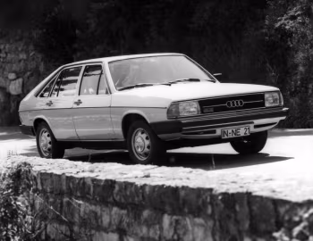 Audi 100 Avant 5E (C2) '08.1977–08.1979