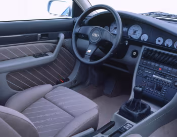 Interior Audi 100 S4 Sedan [Worldwide] (4A,C4) '08.1991–06.1994
