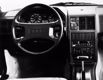 Panel frontal 1985–86 Audi 5000S Turbo (44,44Q) '1984–86