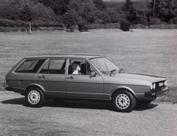 Audi 80 Estate [UK-spec] (B1) '1974–76