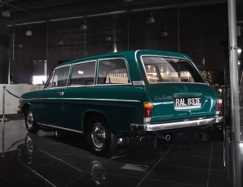Audi 80 Variant [UK-spec] (F103) '1966–69