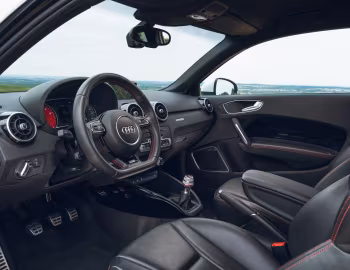 Інтэр'ер Audi A1 quattro [UK-spec] (8X) '2012