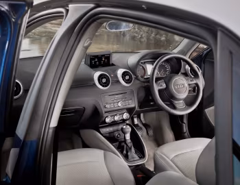 Interior Audi A1 Sportback TDI [Australia] (8X) '2012–14