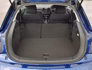 Interior Audi A1 TFSI [UK-spec] (8X) '2010–14