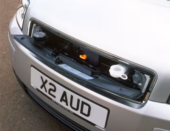 Audi A2 1.4 [UK-spec] (8Z) '1999–2003