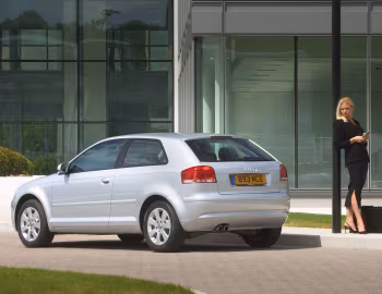 Audi A3 2.0 FSI [UK-spec] (8P) '2003–05