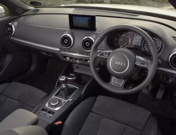 Interior Audi A3 Cabriolet 2.0 TDI [UK-spec] (8V) '2014–16
