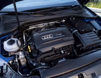 Sous la capuche 2015–16 Audi A3 Sedan 2.0 T quattro [North America] (8V) '2014–16