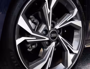 Audi A3 Sedan 35 TFSI S line [Australia] '2025–pr.