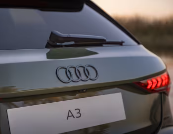 Audi A3 Sportback 35 TDI S line [Worldwide] '2024–pr.