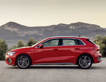 Audi A3 Sportback 35 TDI S line [Worldwide] '2020–24
