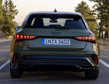 Audi A3 Sportback 35 TDI S line [Worldwide] '2024–pr.