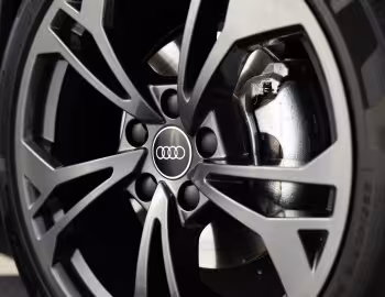 Audi A3 Sportback 35 TFSI S line [Australia] '2025–pr.