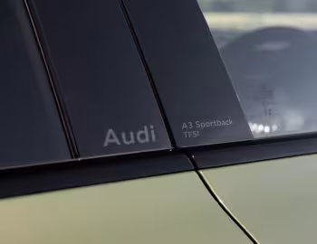 Audi A3 Sportback 35 TFSI S line [Australia] '2025–pr.