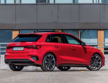 Audi A3 Sportback 35 TFSI S line [Worldwide] '2020–24
