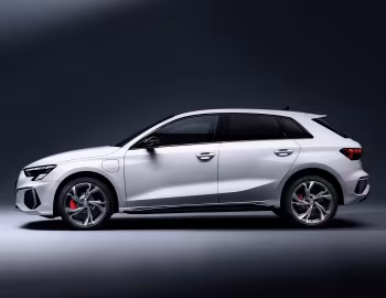 Audi A3 Sportback 45 TFSI e S line [Worldwide] '2020–24
