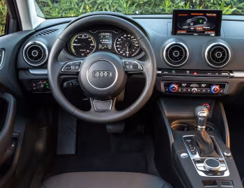 Panel frontal 2016 Audi A3 Sportback e-tron [North America] (8V) '2015–16