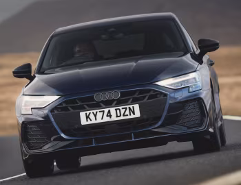 Audi A3 Sportback TFSI e S line [UK-spec] '2025–pr.