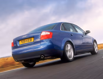 Audi A4 1.8T quattro [UK-spec] (B6/8E) '2000–04
