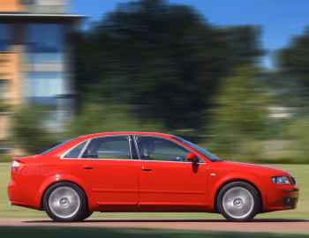 Audi A4 1.8T S-Line [UK-spec] (B6/8E) '2001–04