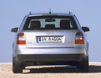 Audi A4 1.9 TDI Avant [Worldwide] (B6/8E) '2001–04