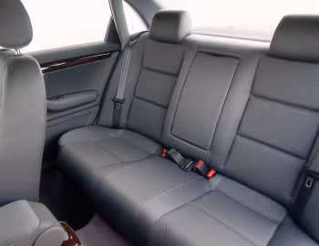Interior Audi A4 2.0 FSI [UK-spec] (B6/8E) '2000–04
