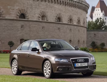 Audi A4 2.0 TDI quattro Sedan [Worldwide] (B8,8K) '2007–11