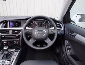 Panel frontal Audi A4 2.0 TDI ultra Sedan [UK-spec] (B8,8K) '2014–15