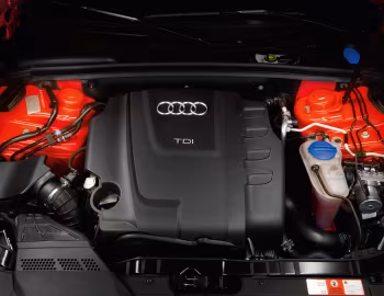 Bajo el capó Audi A4 2.0 TDIe Sedan [Worldwide] (B8,8K) '2009–11