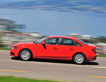 Audi A4 2.0 TDIe Sedan [Worldwide] (B8,8K) '2009–11