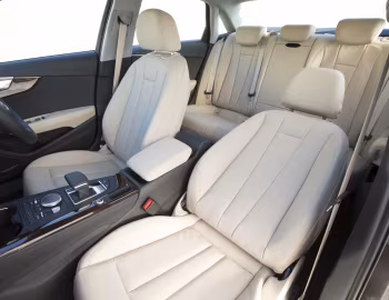 Interior Audi A4 2.0 TFSI [Japan] (B9) '2016–19