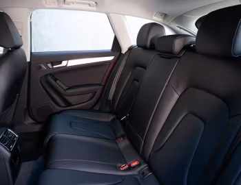 Interior 2009–11 Audi A4 2.0T quattro Avant [North America] (B8,8K) '2008–11