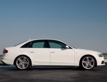 Audi A4 2.0T quattro S-Line Sedan [UK-spec] (B8,8K) '2012–15